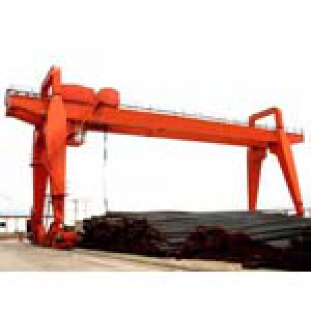 通用門式起重機(jī)9